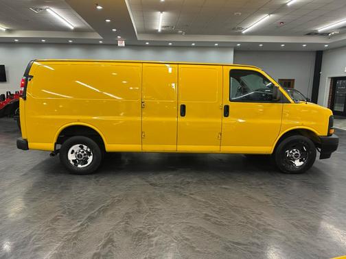 2017 GMC Savana 2500 Work Van