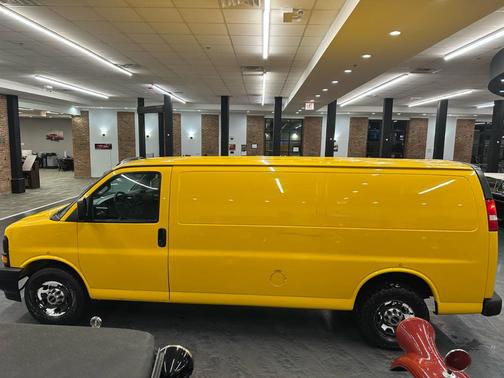 2017 GMC Savana 2500 Work Van