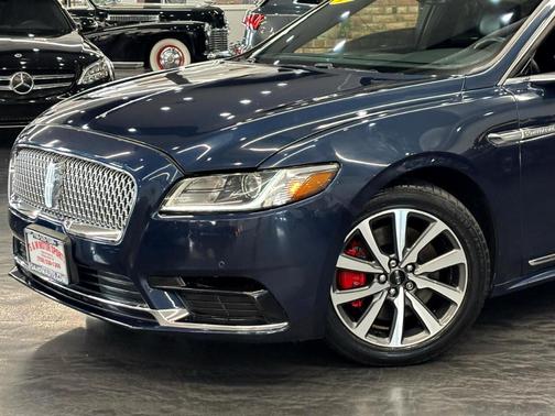 2017 Lincoln Continental Premier