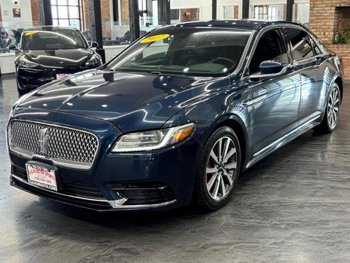 2017 Lincoln Continental Premier