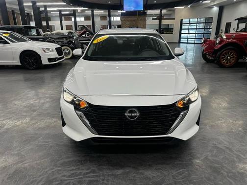 Cloud White 2025 Nissan Sentra SV