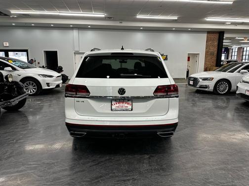 2023 Volkswagen Atlas 3.6L SE w/Technology