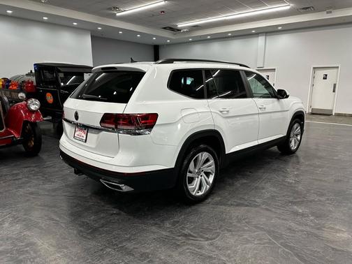 2023 Volkswagen Atlas 3.6L SE w/Technology