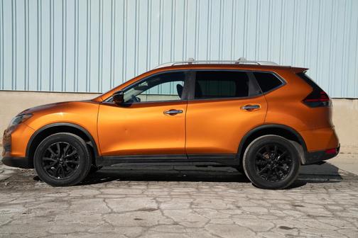 2018 Nissan Rogue SV
