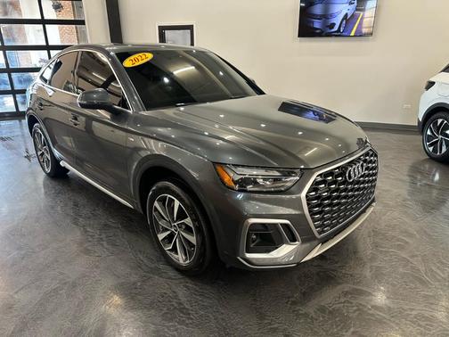 2022 Audi Q5 45 S line quattro Premium