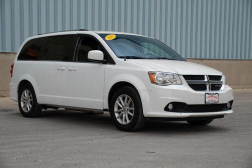 White 2019 Dodge Grand Caravan SXT