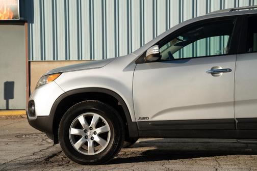 2011 Kia Sorento LX