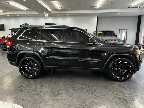 Black 2015 Jeep Grand Cherokee Laredo