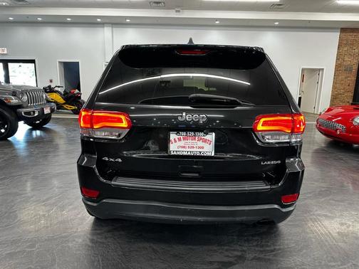 Black 2015 Jeep Grand Cherokee Laredo