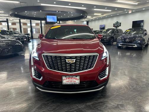 2021 Cadillac XT5 Premium Luxury