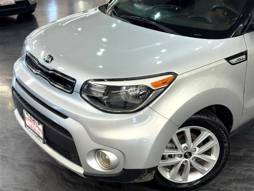 2019 Kia Soul +