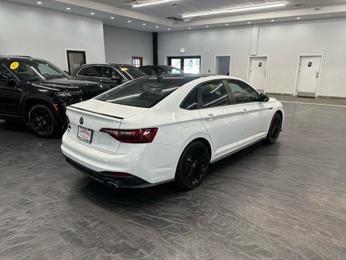 2022 Volkswagen Jetta GLI 2.0T Autobahn