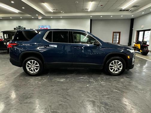 2023 Chevrolet Traverse LS