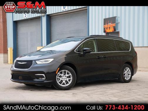 2022 Chrysler Pacifica Touring-L