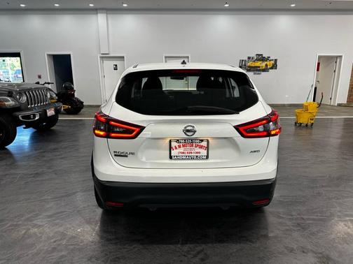 White 2021 Nissan Rogue Sport S