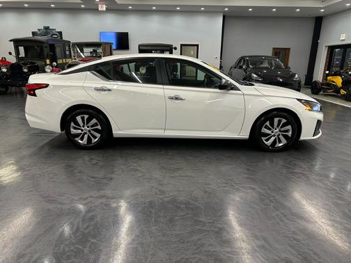 2024 Nissan Altima 2.5 S