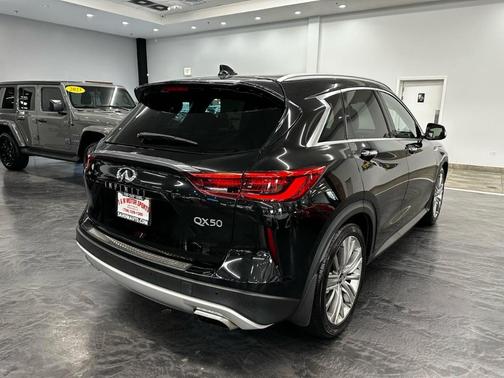 Black 2021 INFINITI QX50 SENSORY