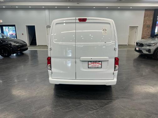 2020 Nissan NV200 SV