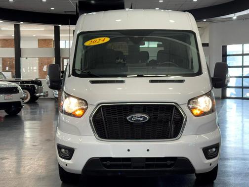 2024 Ford Transit-350 XLT