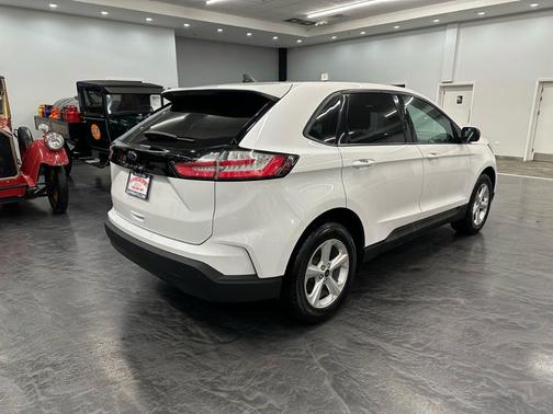 2021 Ford Edge SE