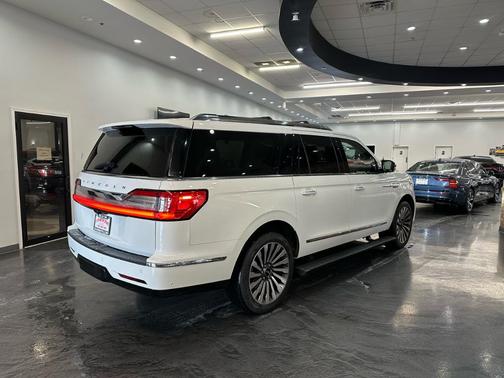 2021 Lincoln Navigator L Reserve