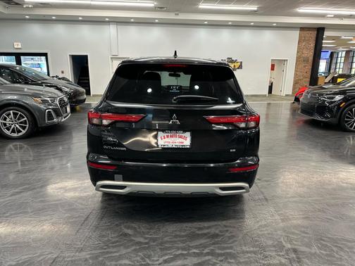 2022 Mitsubishi Outlander SE Launch Edition