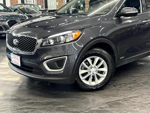 2018 Kia Sorento LX