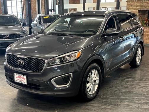 2018 Kia Sorento LX