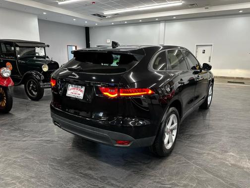 Ebony Black 2017 Jaguar F-PACE 20d Premium