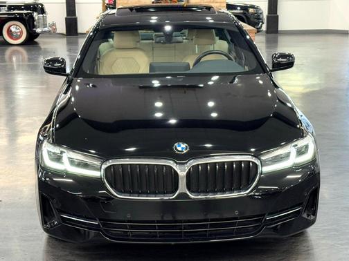 2022 BMW 530 i