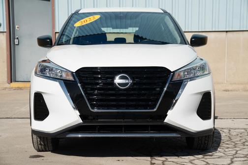 2022 Nissan Kicks S
