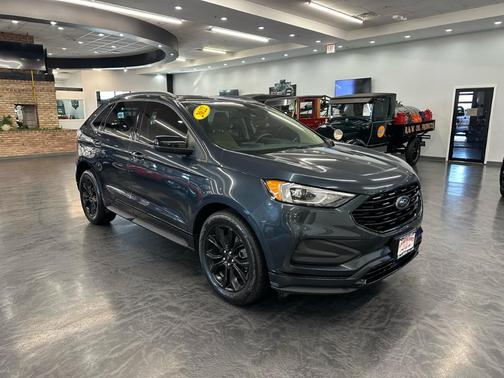 2022 Ford Edge SE