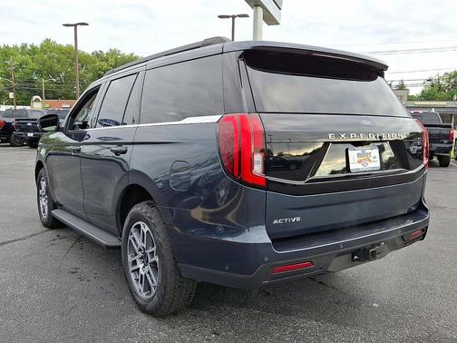 Blue Metallic 2025 Ford Expedition Active