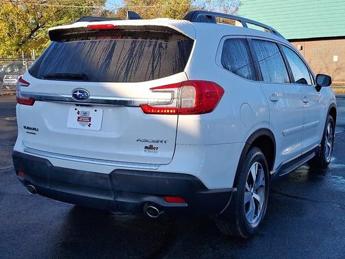 2023 Subaru Ascent Premium 7-Passenger