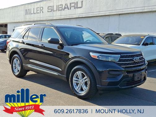 Agate Black Metallic 2023 Ford Explorer XLT