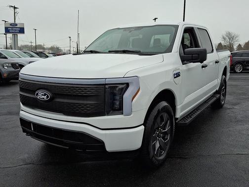2024 Ford F-150 Lightning XLT