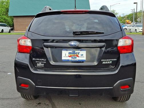 Crystal Black Silica 2017 Subaru Crosstrek 2.0i Premium