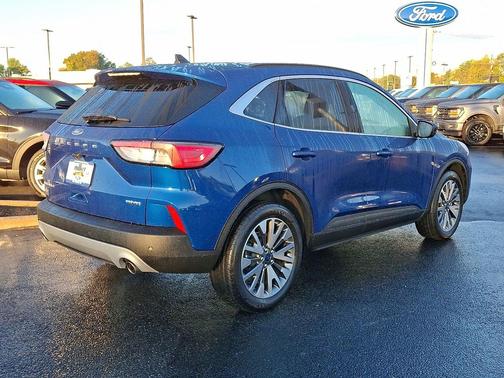 2022 Ford Escape Titanium