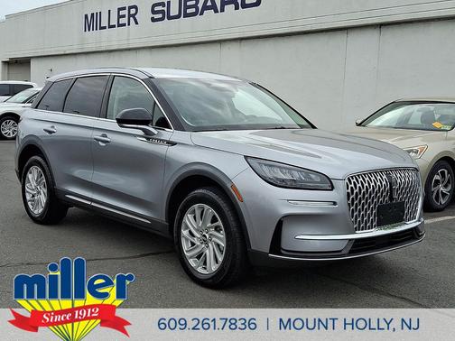 Silver Radiance Metallic Clearcoat 2024 Lincoln Corsair Premiere