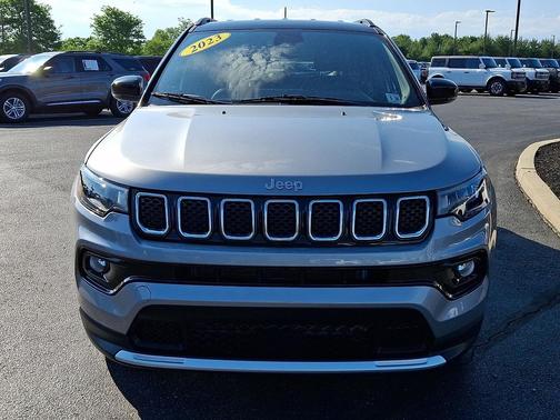 Billet Silver Metallic Clearcoat 2023 Jeep Compass Limited