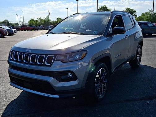 Billet Silver Metallic Clearcoat 2023 Jeep Compass Limited