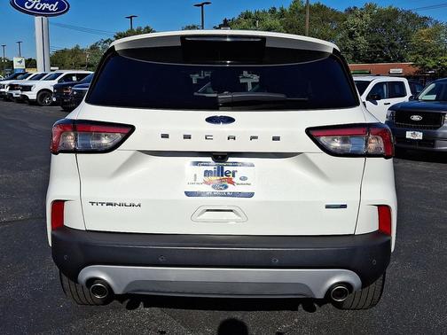 2022 Ford Escape Titanium