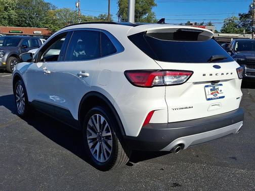 2022 Ford Escape Titanium