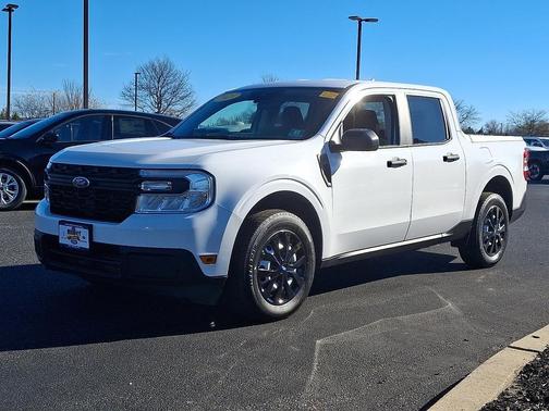 2023 Ford Maverick XL