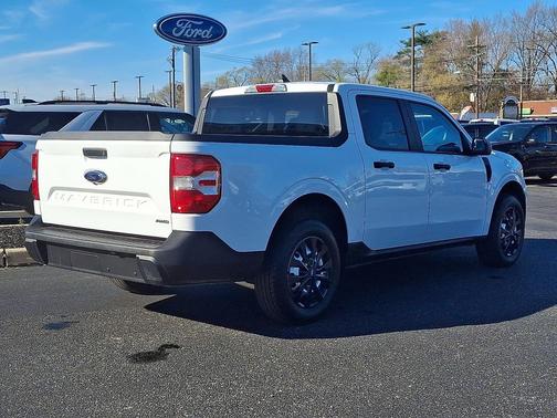 2023 Ford Maverick XL