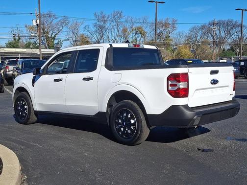 2023 Ford Maverick XL