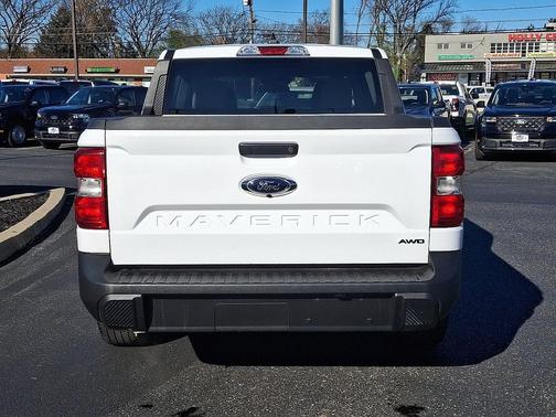 2023 Ford Maverick XL