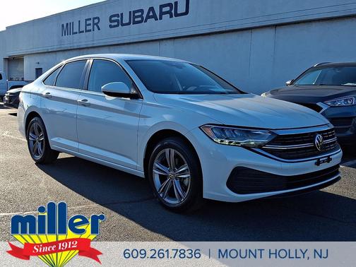 Opal White Pearl 2023 Volkswagen Jetta 1.5T SE