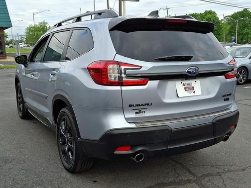 Ice Silver Metallic 2025 Subaru Ascent Onyx Edition Touring 7-Passenger
