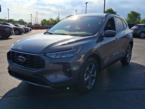 Gray Metallic 2025 Ford Escape ST-Line Select